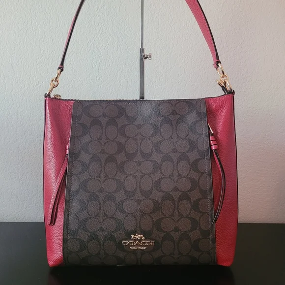 Coach Marlon Hobo In Signature Canvas - Picture 2 of 16